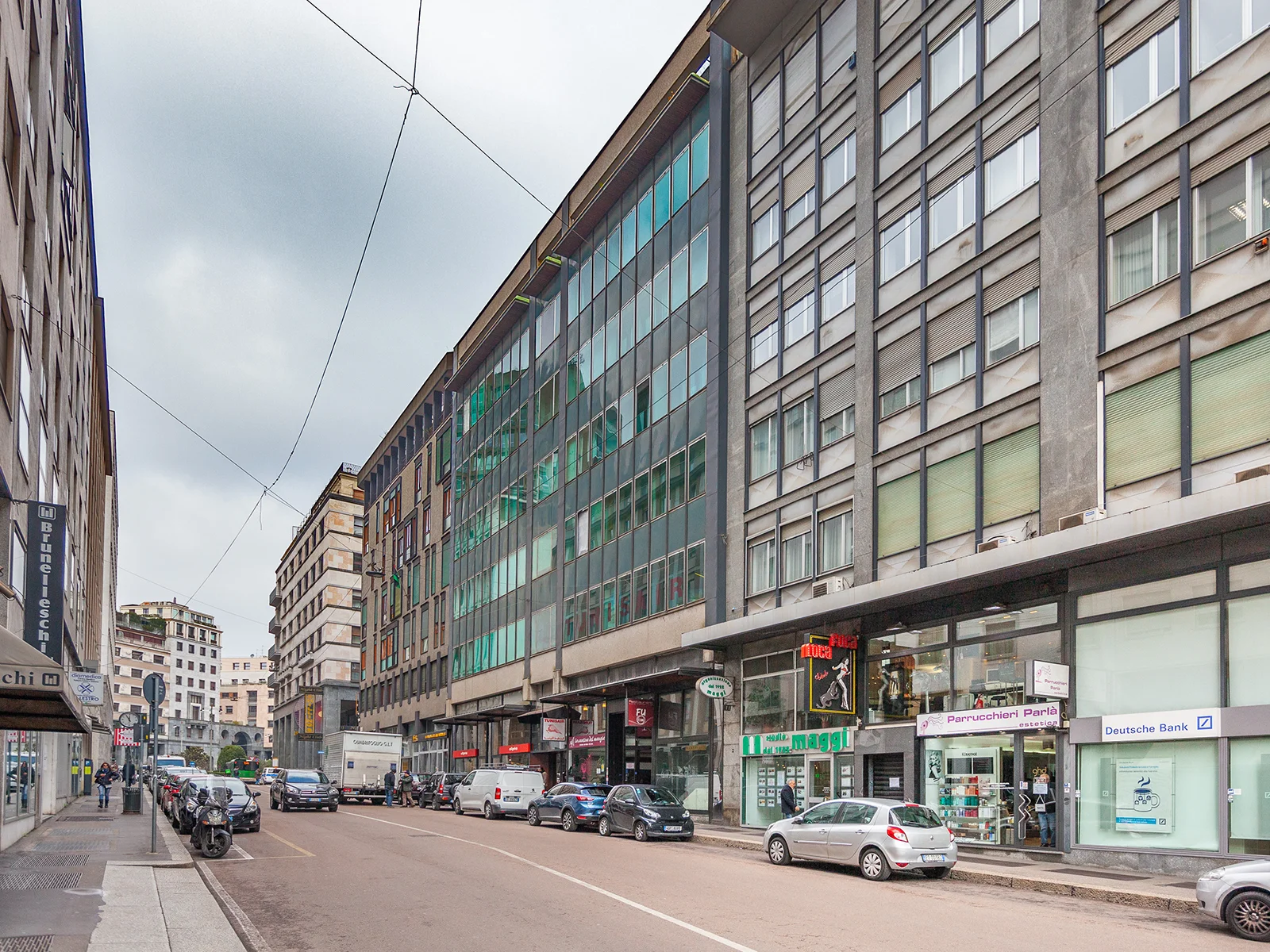 City Centre Suites Vista esterna Via Flavio Baracchini Milano
