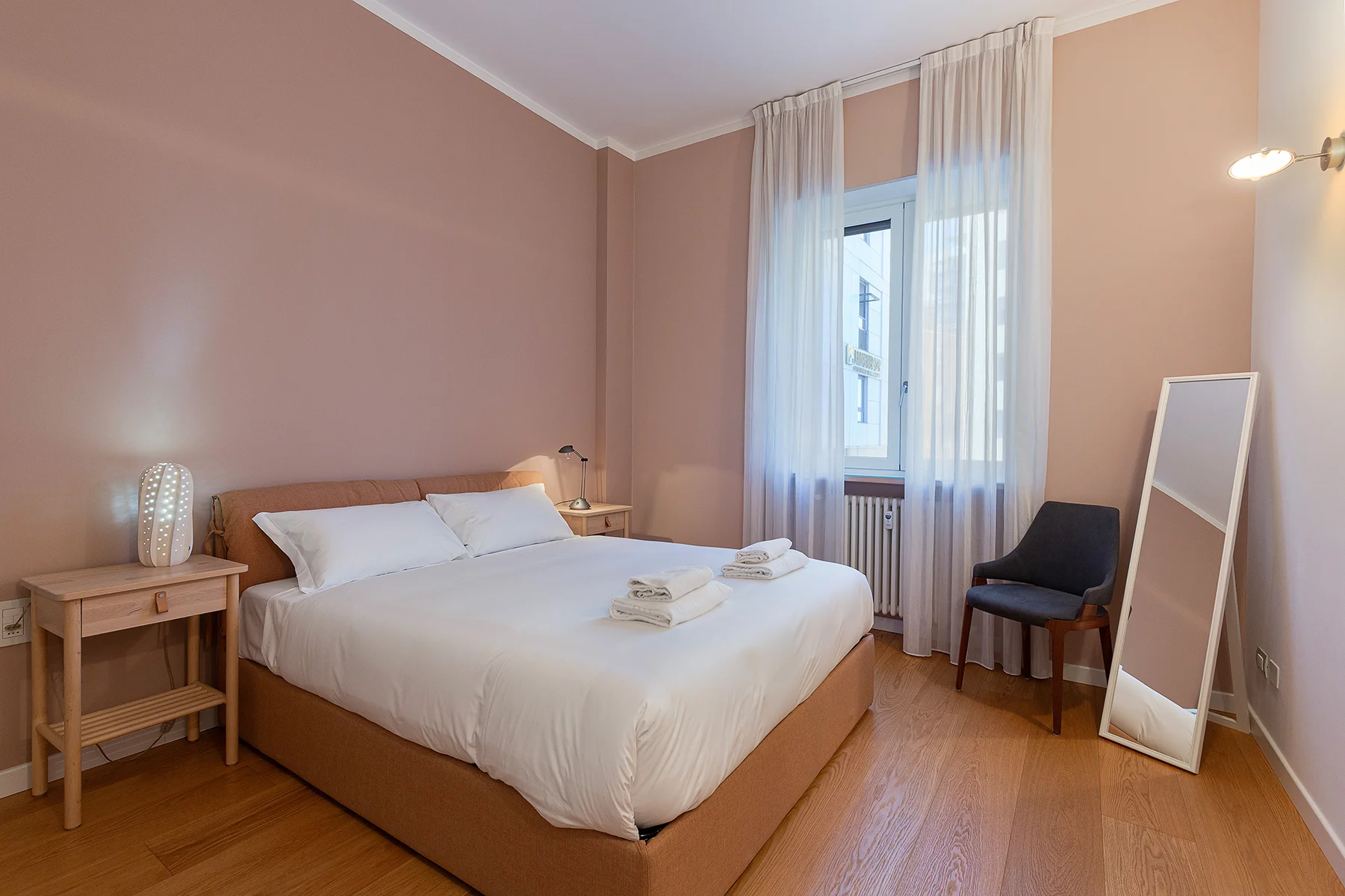 Seconda camera matrimoniale con letto doppio